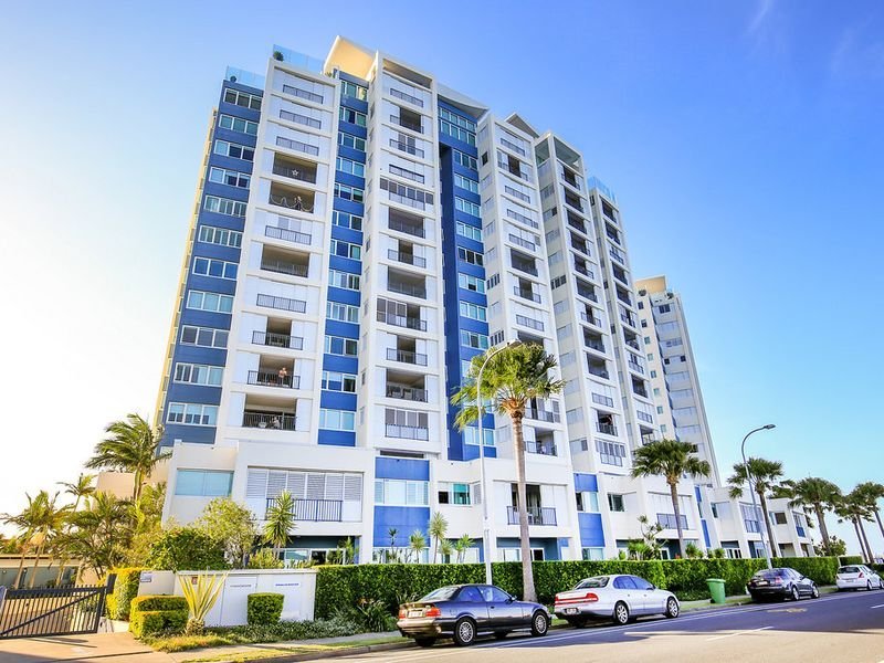 6/326-342 Marine Parade LABRADOR 2