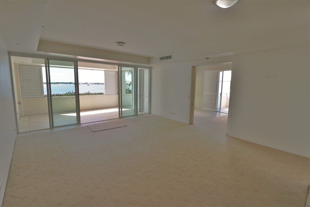 6/326-342 Marine Parade LABRADOR 4