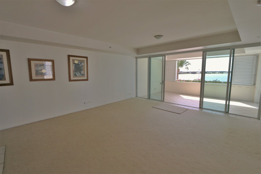 6/326-342 Marine Parade LABRADOR 5