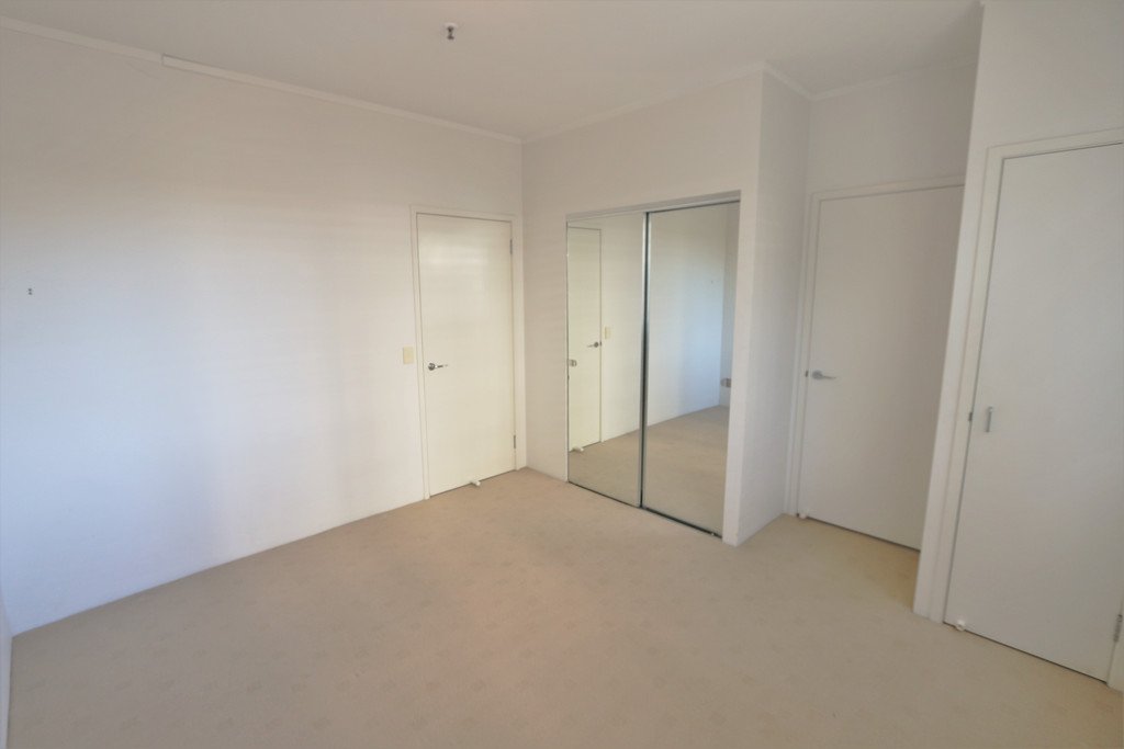 6/326-342 Marine Parade LABRADOR 11