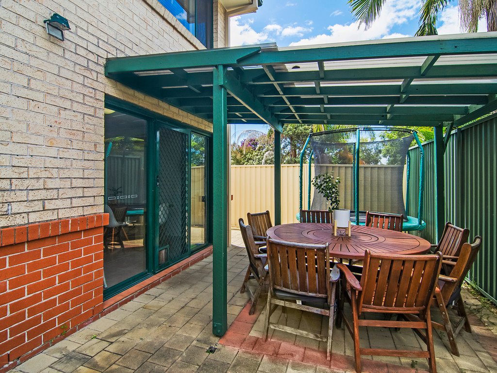 6/33 Mattocks Road BURLEIGH WATERS 5