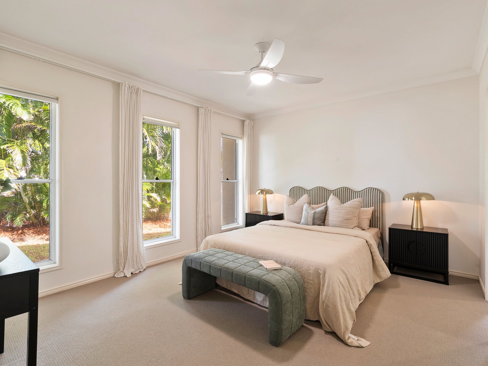 634 Casuarina Way CASUARINA 11