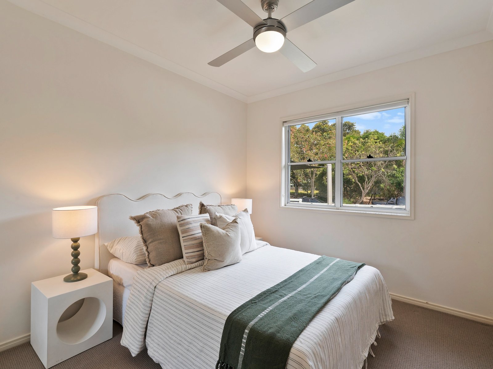 634 Casuarina Way CASUARINA 16