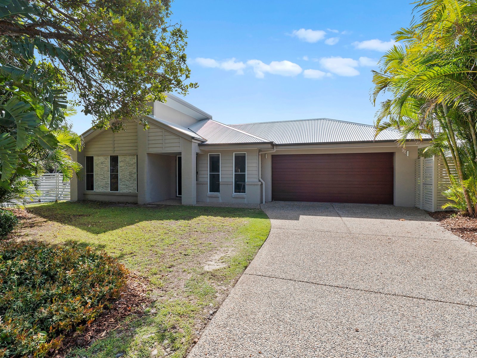 634 Casuarina Way CASUARINA 30
