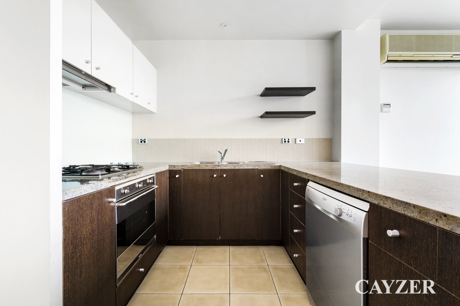 Gallery: 6/341-345 Moray Street