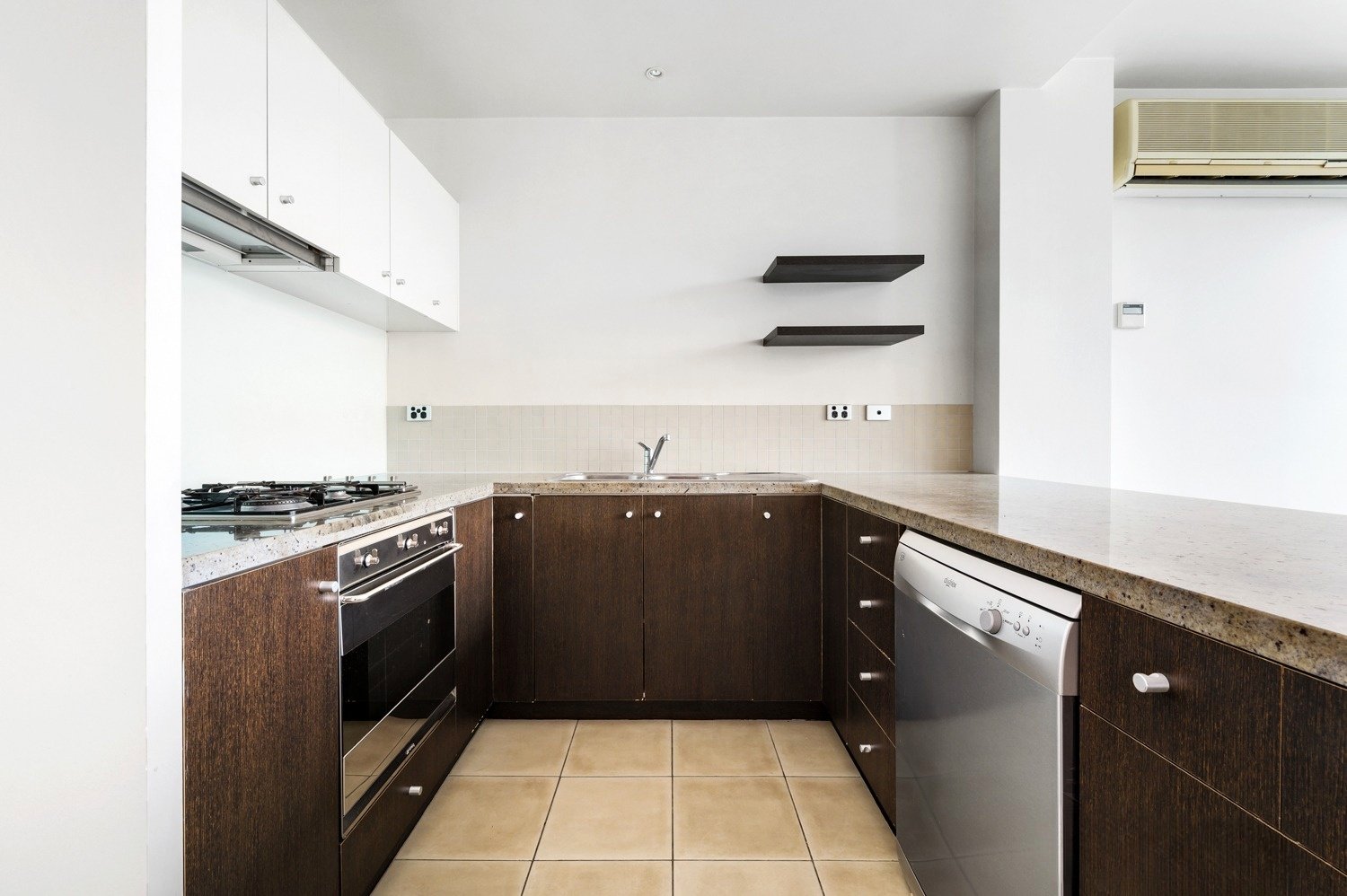 Gallery: 6/341-345 Moray Street