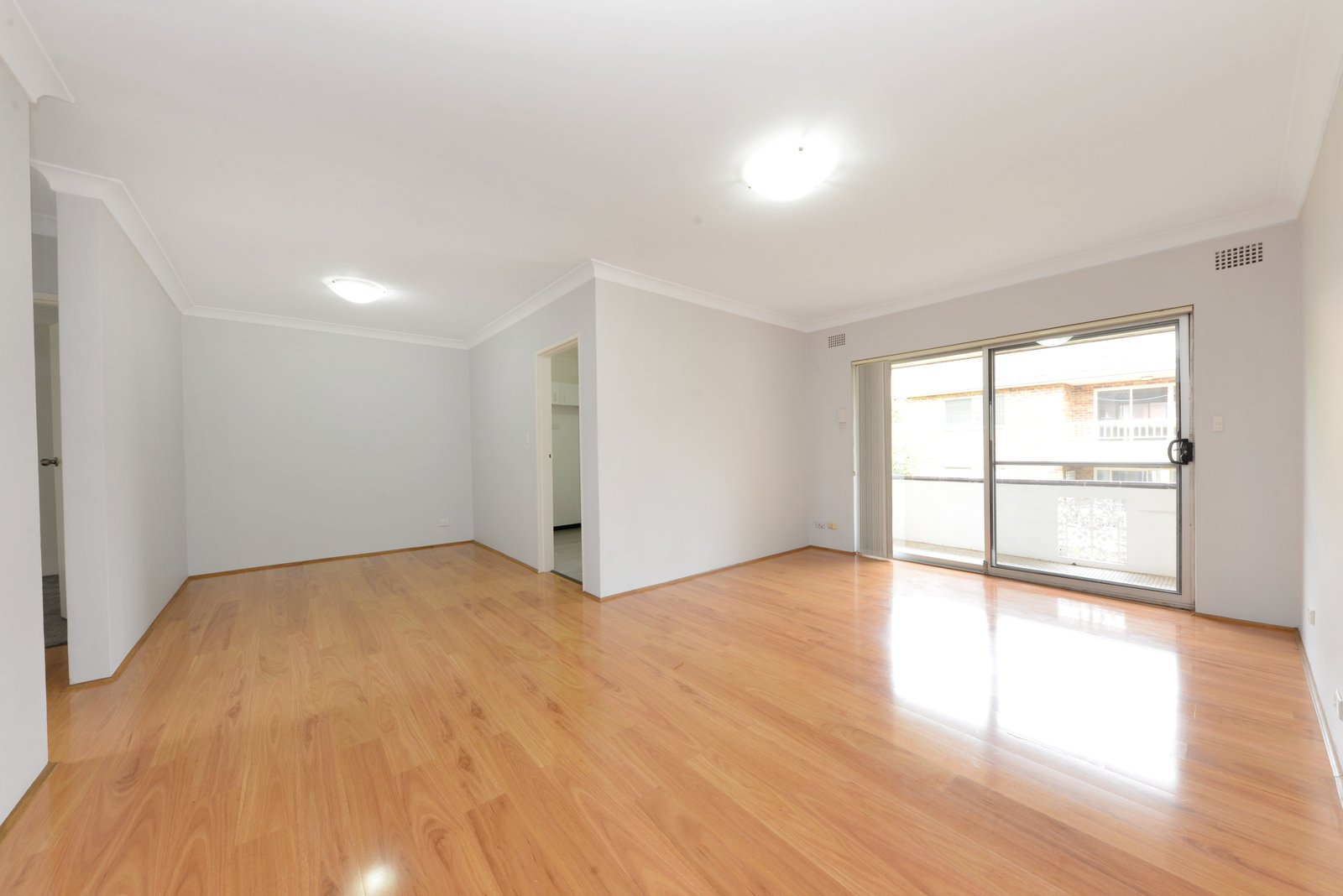 6/35-37 Pile Street MARRICKVILLE 2