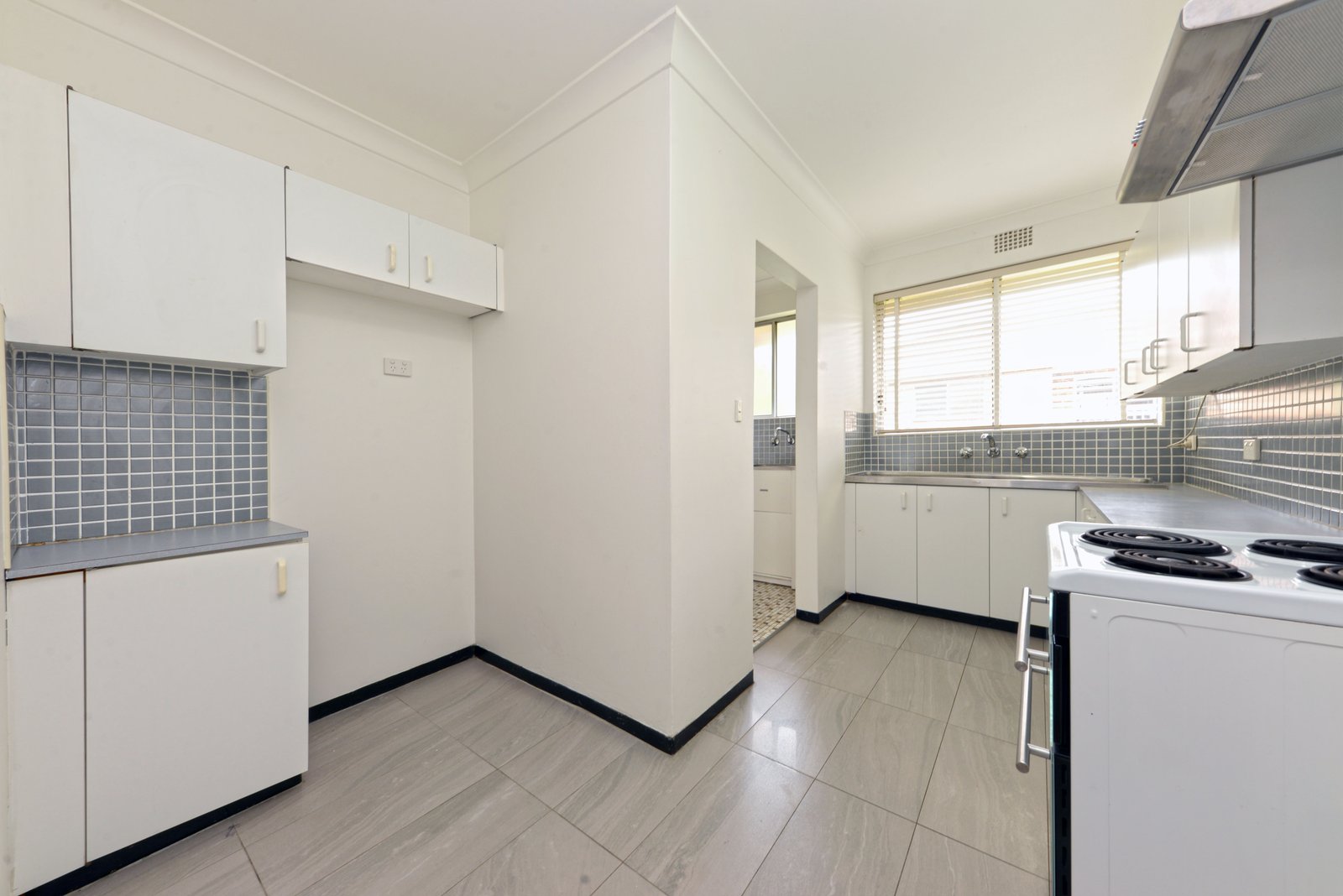 6/35-37 Pile Street MARRICKVILLE 3