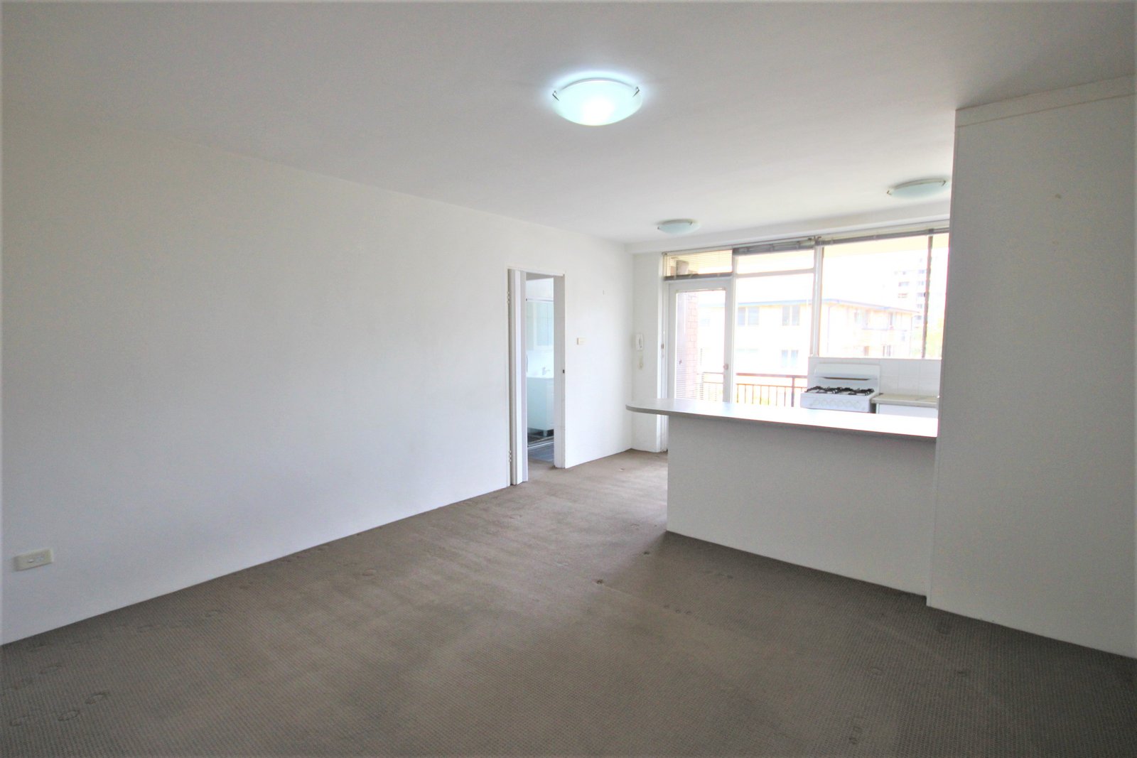 6/35 Brittain Crescent HILLSDALE 2