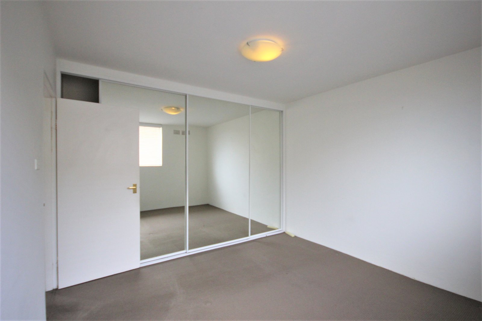 6/35 Brittain Crescent HILLSDALE 6