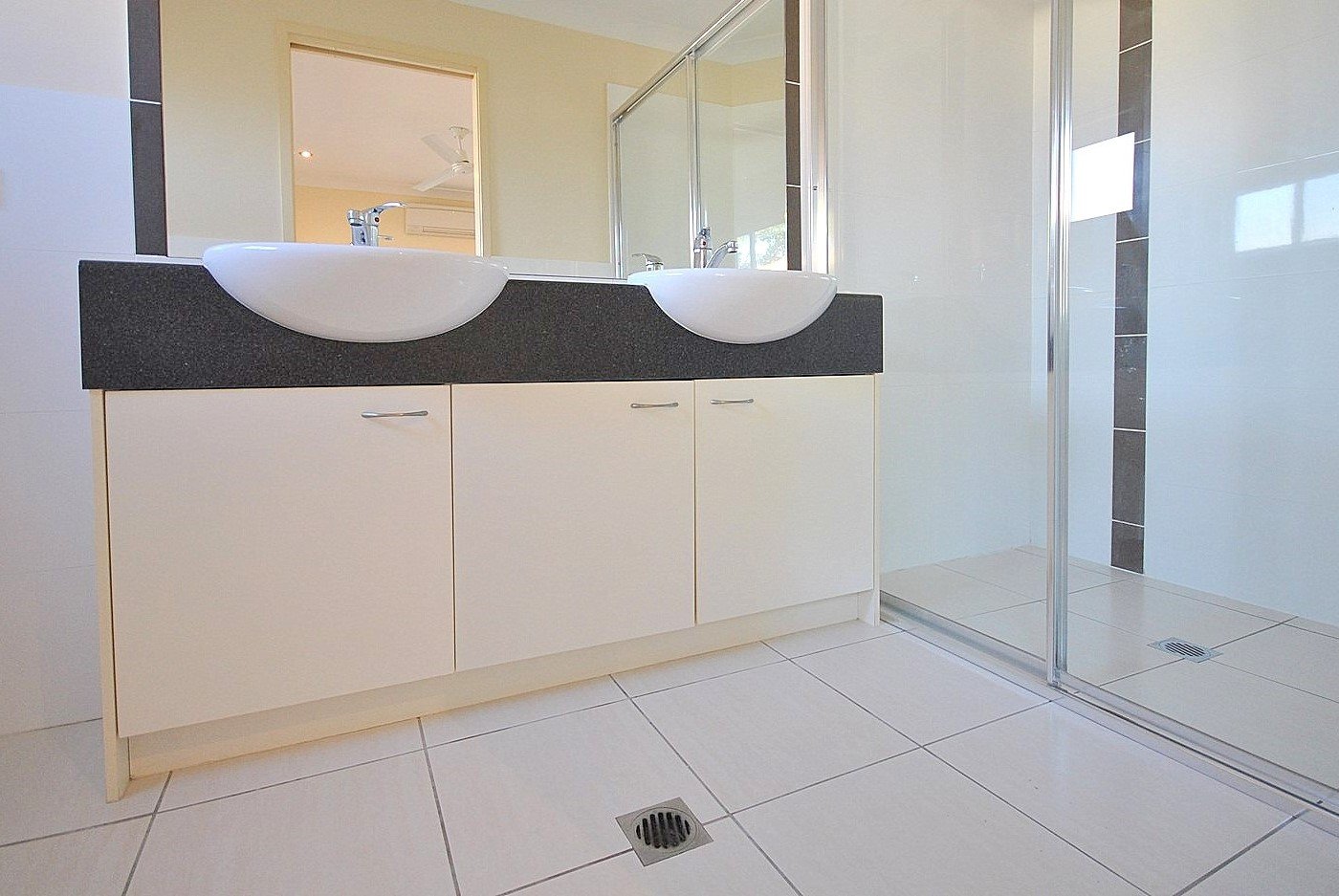 6/35 Harley Street LABRADOR 7