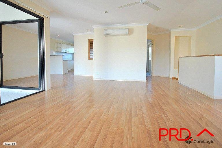 6/35 Harley Street LABRADOR 3