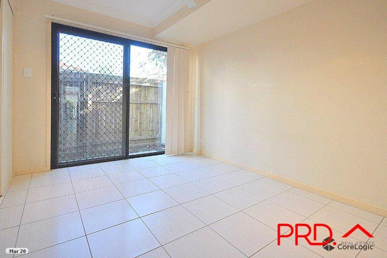 6/35 Harley Street LABRADOR 7