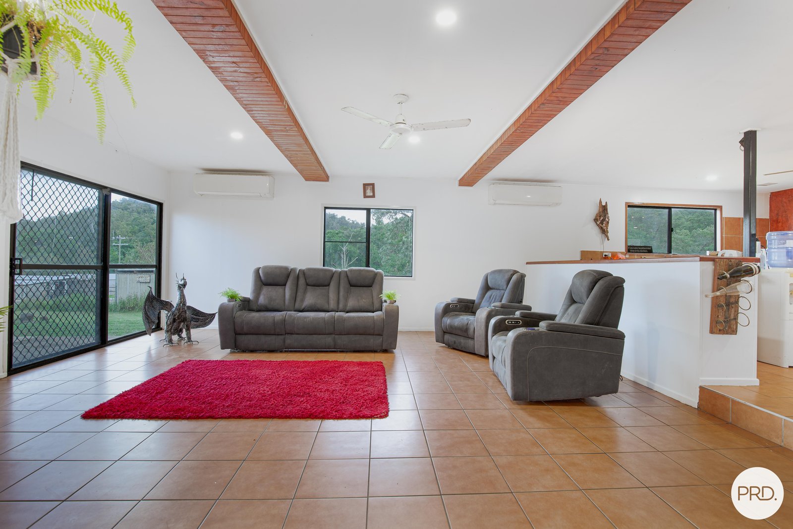635 Middle Creek Road SARINA 6