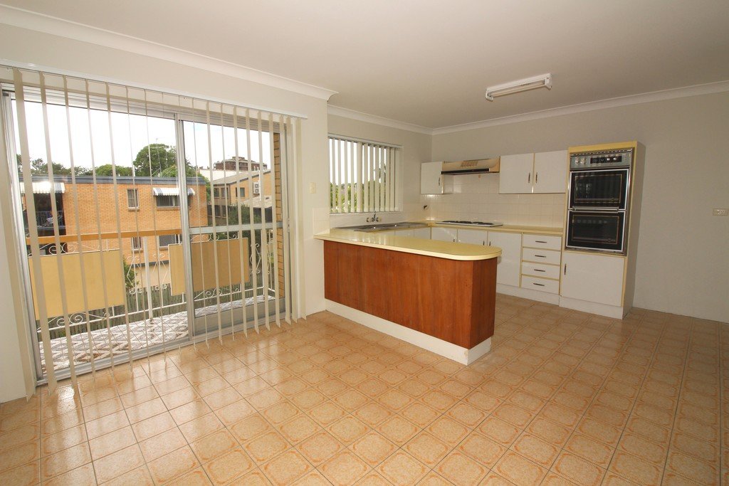 6/35 Miles Street CLAYFIELD 2