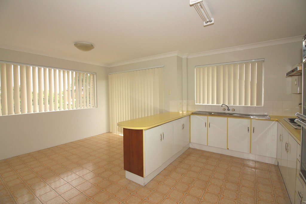 6/35 Miles Street CLAYFIELD 3