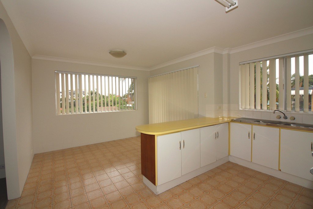6/35 Miles Street CLAYFIELD 9