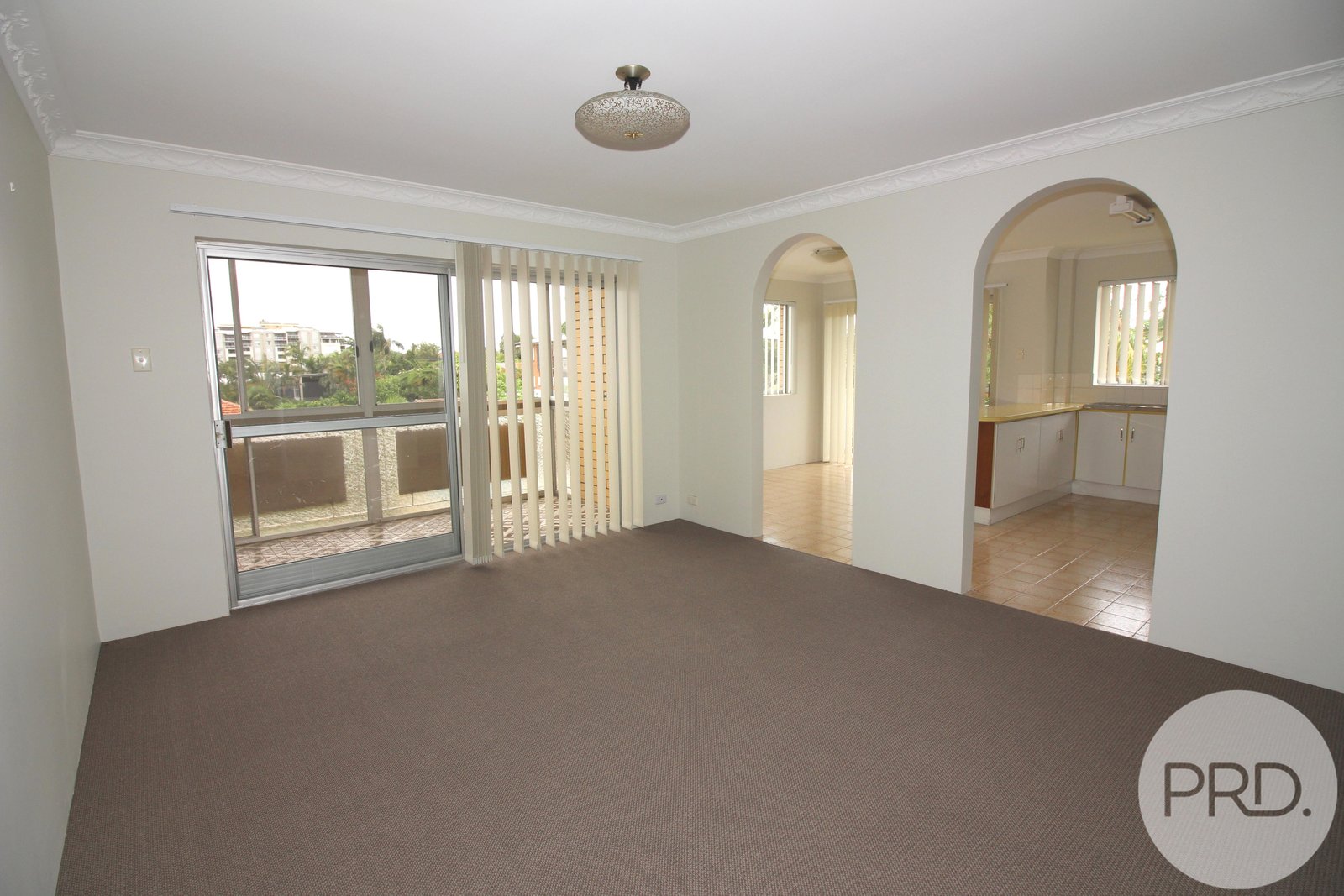 6/35 Miles Street CLAYFIELD 2