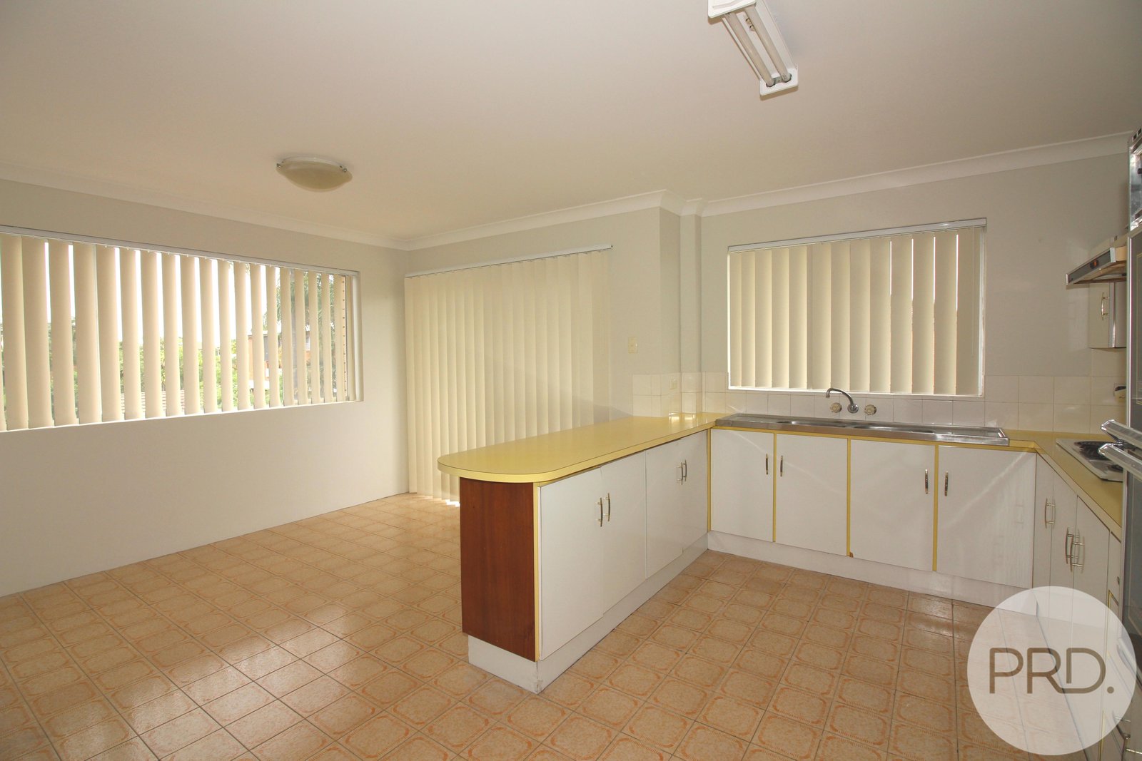 6/35 Miles Street CLAYFIELD 5