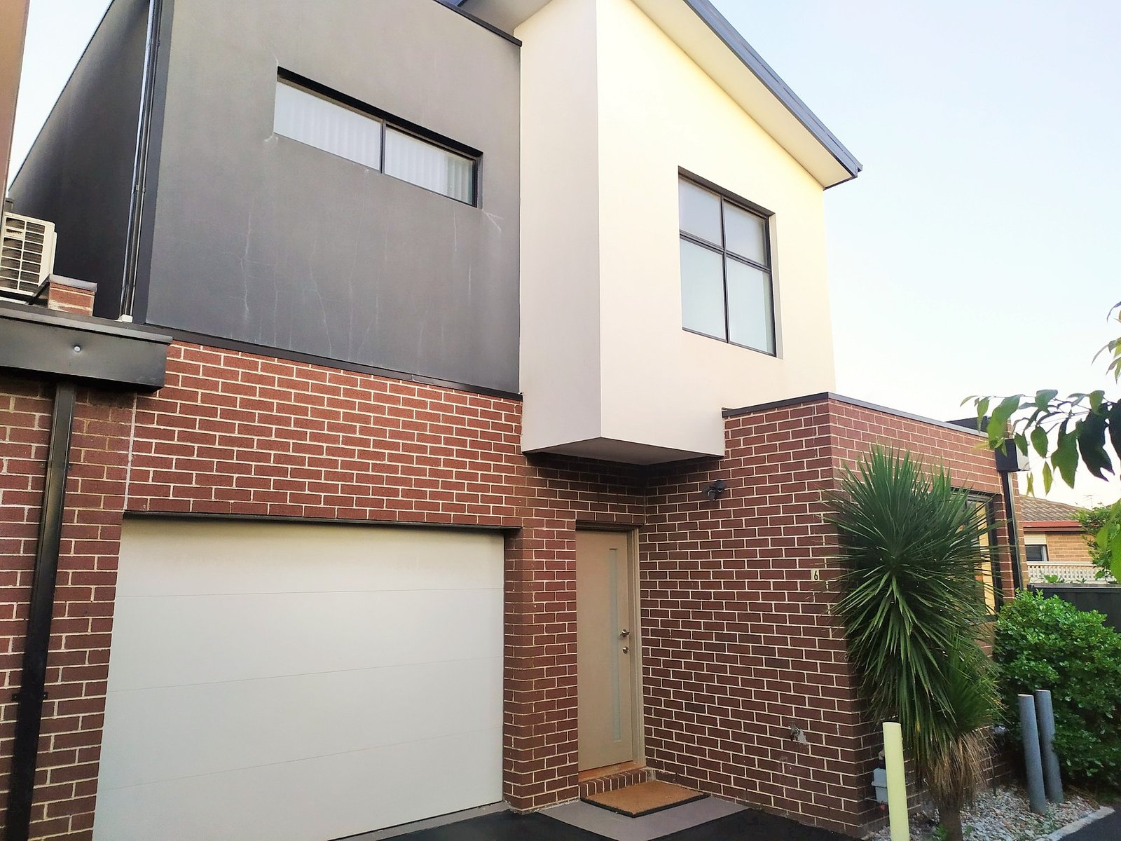 Gallery: 6/357 Geelong Road