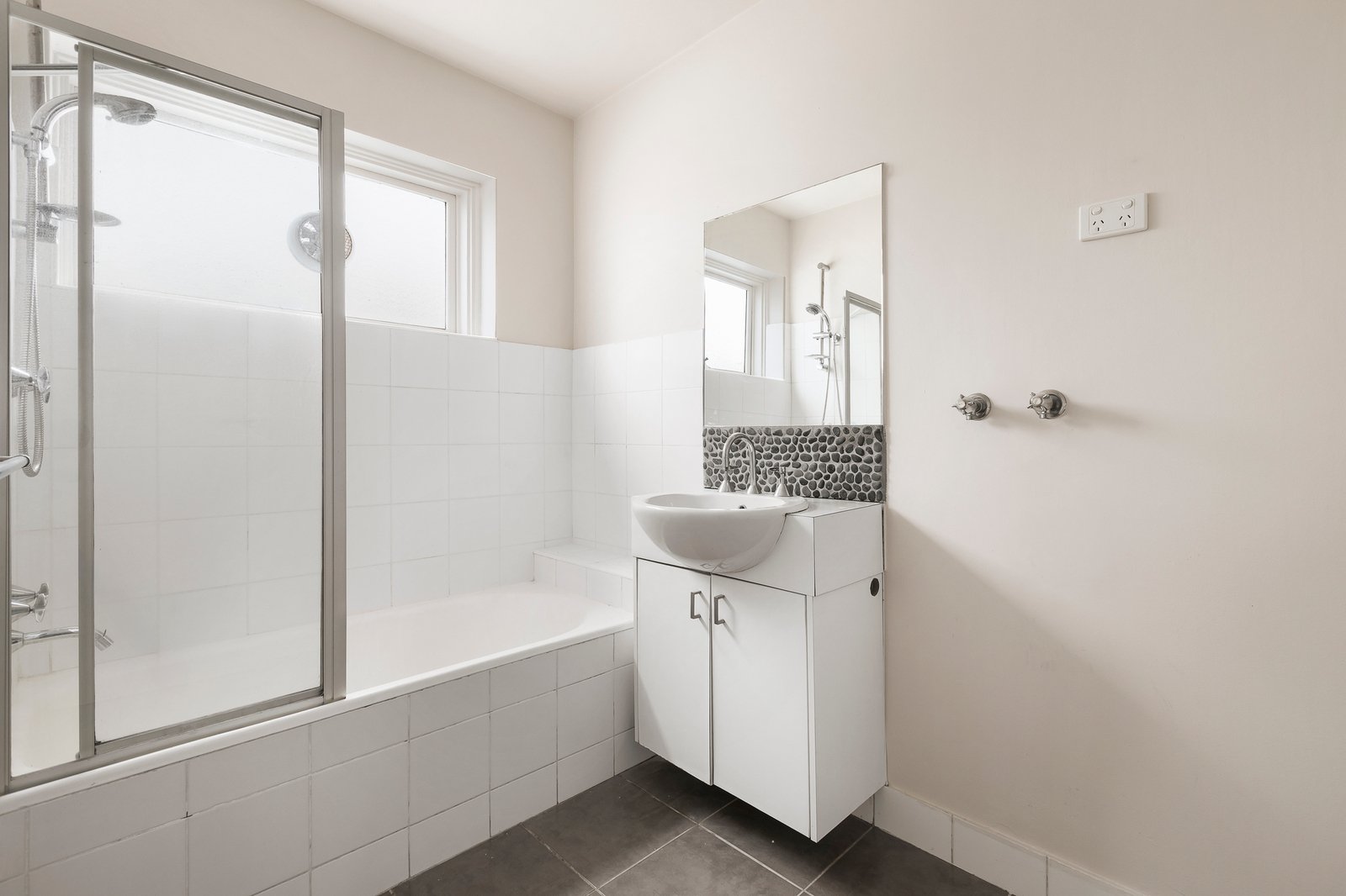 6/36 Auburn Grove, Hawthorn East, 3123