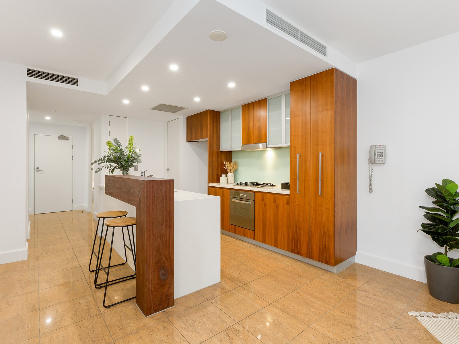 63/685-707 Casuarina Way CASUARINA 2