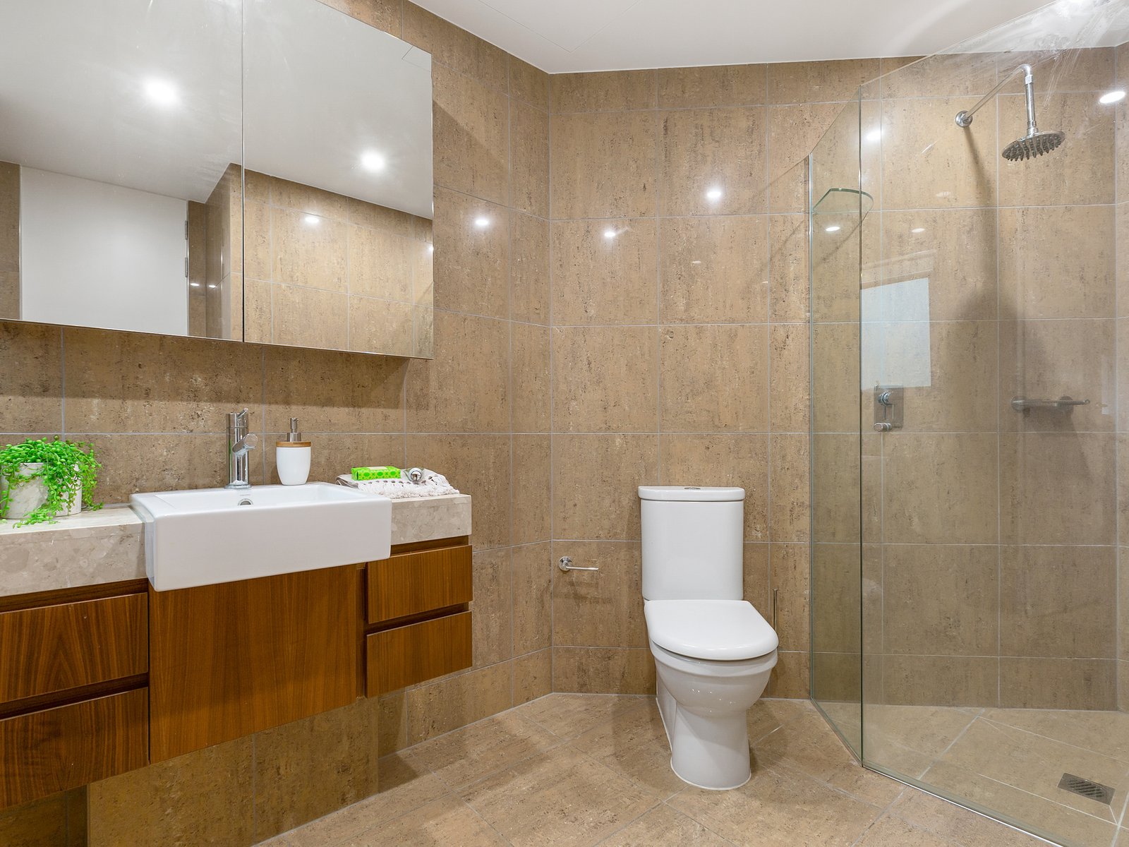 63/685-707 Casuarina Way CASUARINA 12