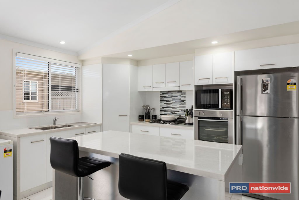 6/369 Pine Creek Way BONVILLE 3