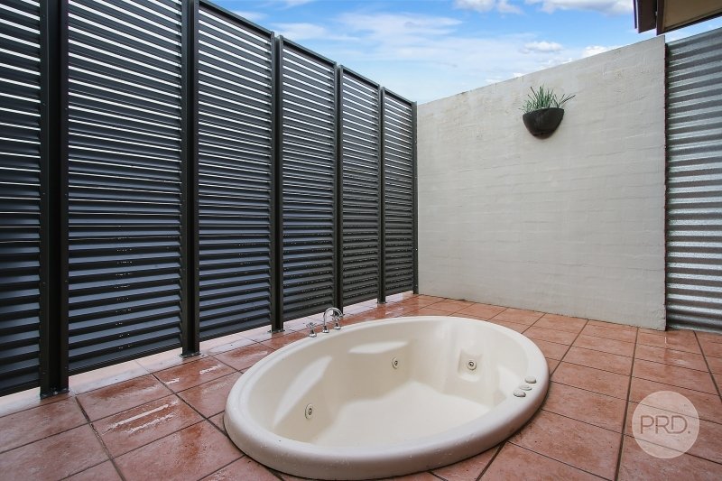 637 Sackville Street ALBURY 8