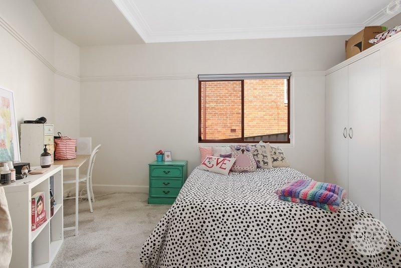 637 Sackville Street ALBURY 9