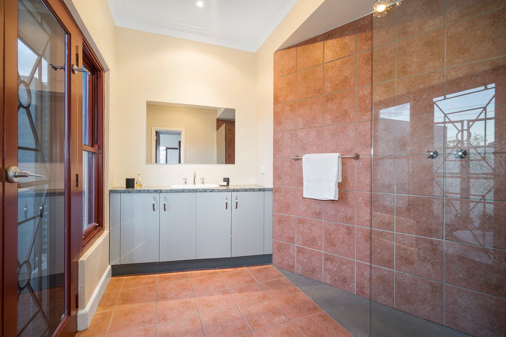 637 Sackville Street ALBURY 7