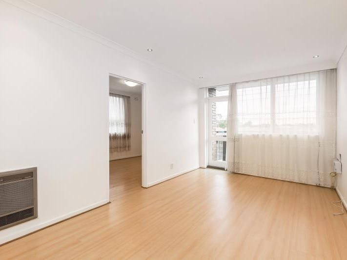 Gallery: 6/37 Somerville Road