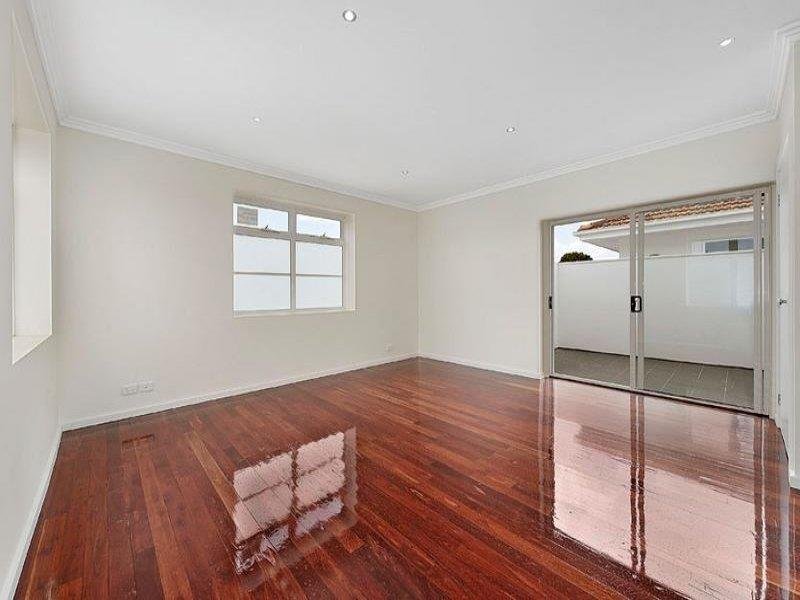 Gallery: 6/38 Geelong Road