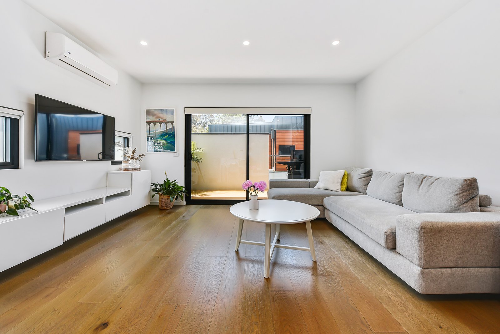 Gallery: 6/38 Jean Street