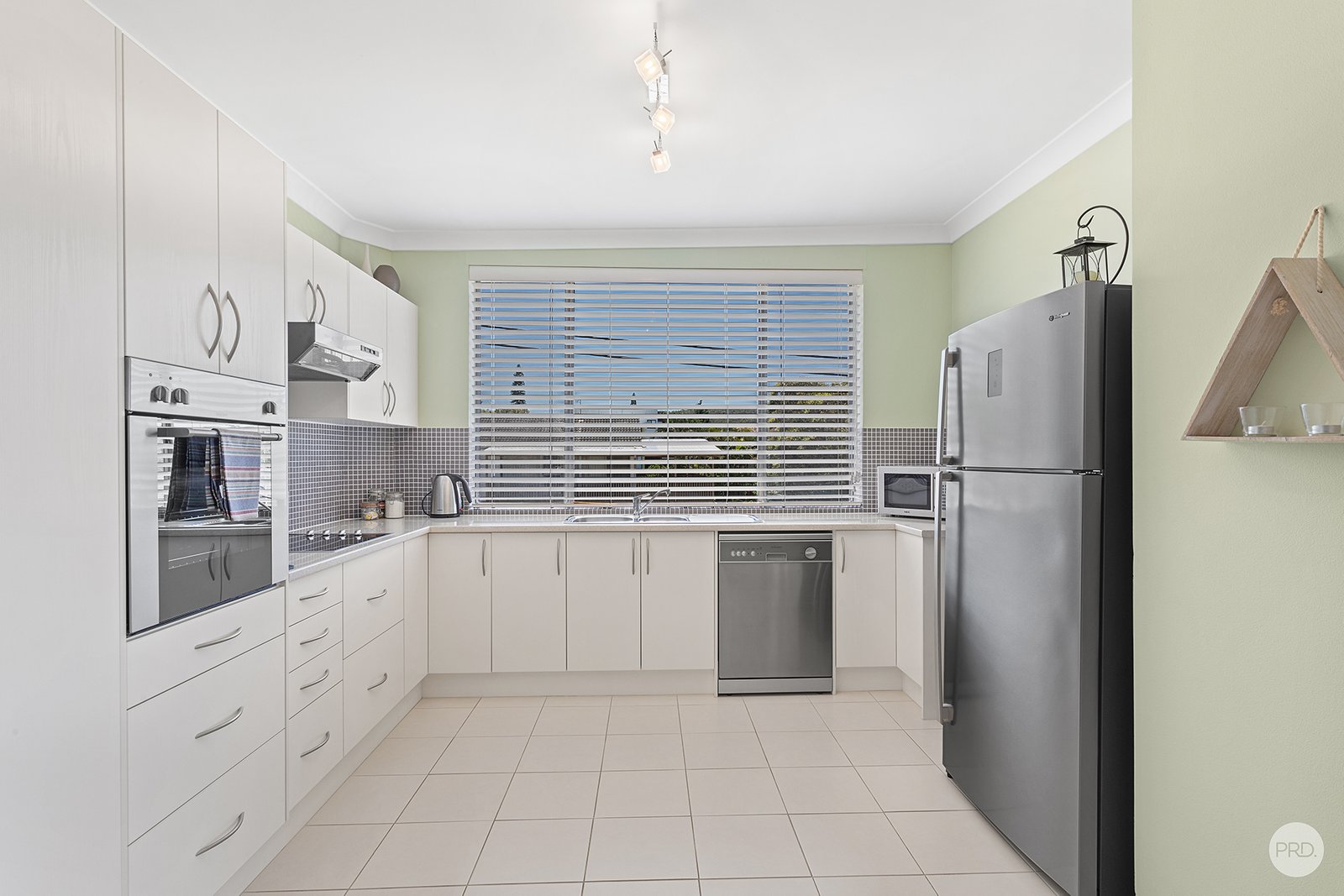 6/38 Marine Drive FINGAL BAY 4