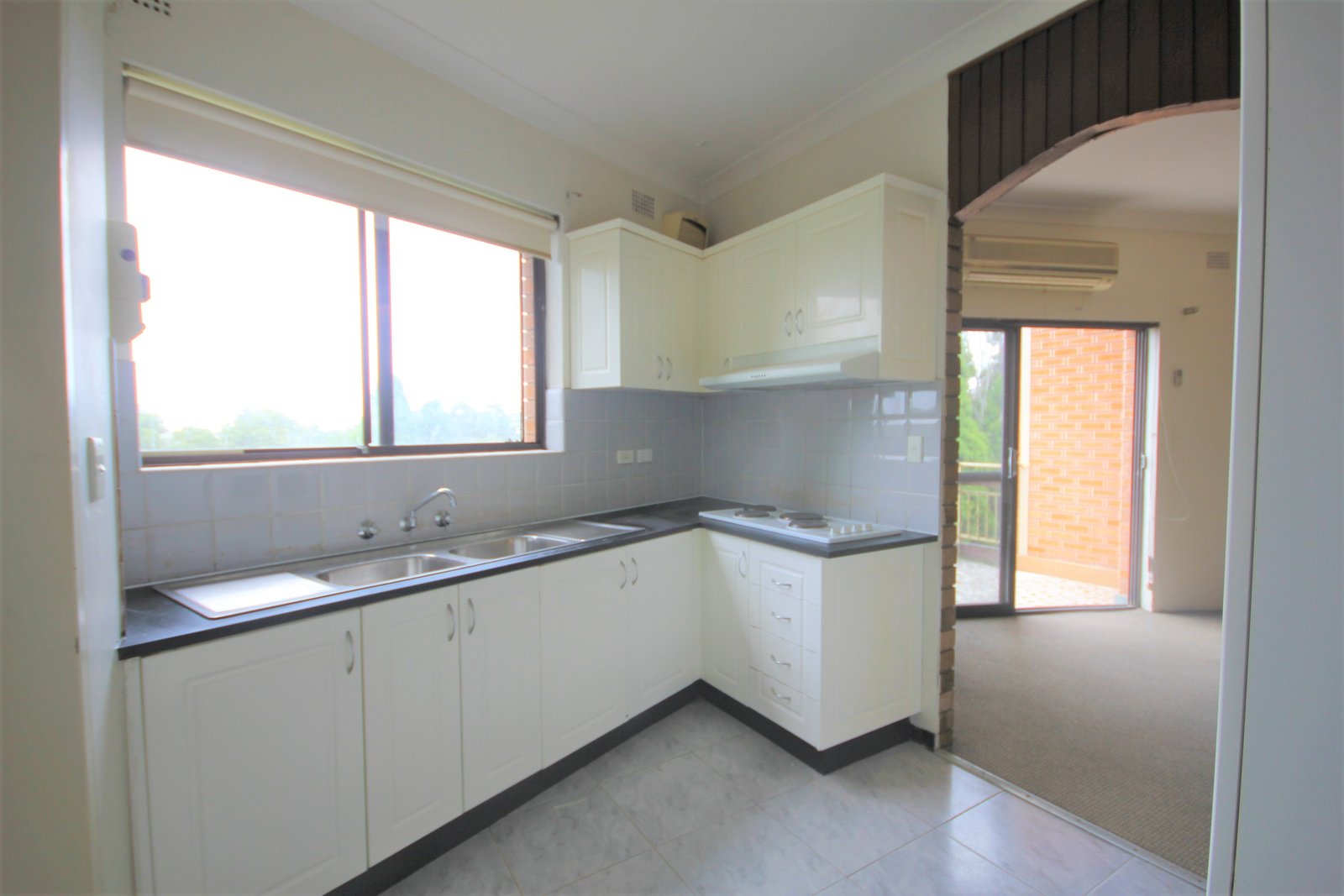 6/380-384 Railway Parade CARLTON 3