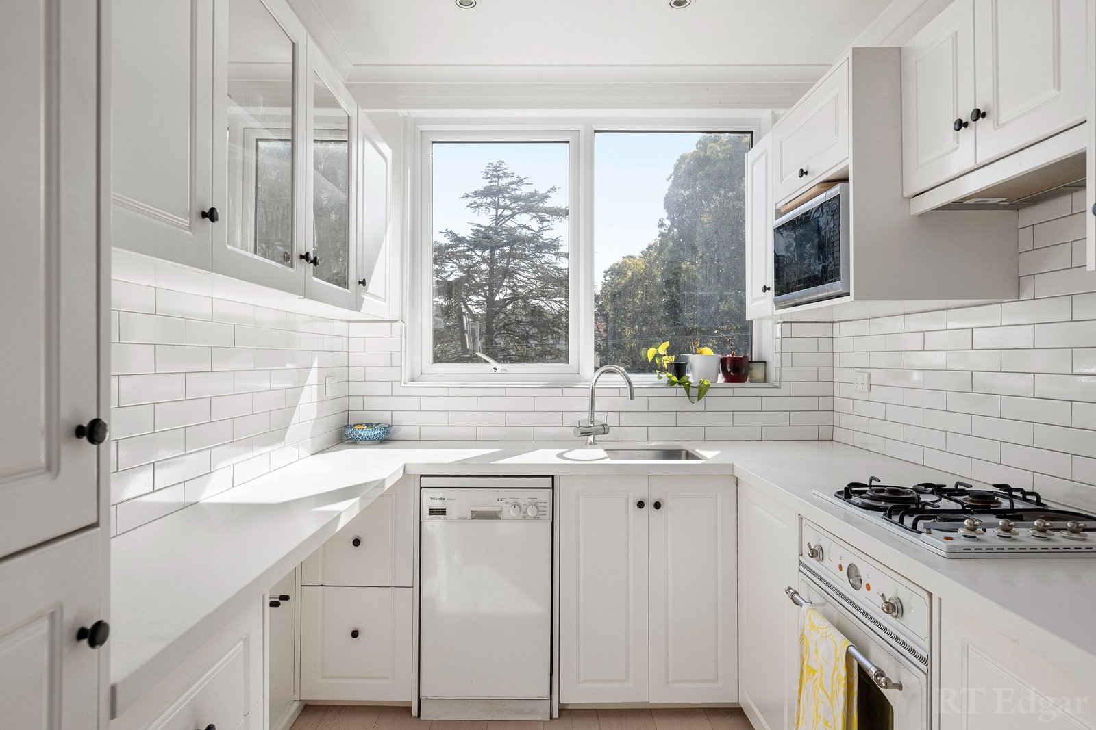 Real Estate and Property in 6/384-386 Toorak Road, South Yarra, VIC