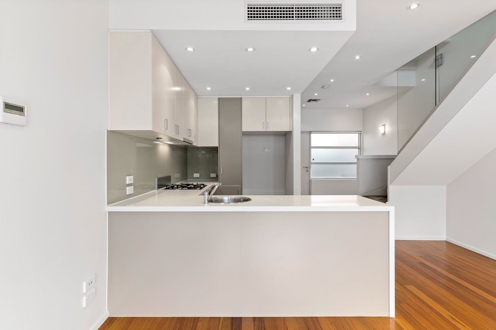 Real Estate and Property in 6/386 Dandenong Road, Caulfield North, VIC