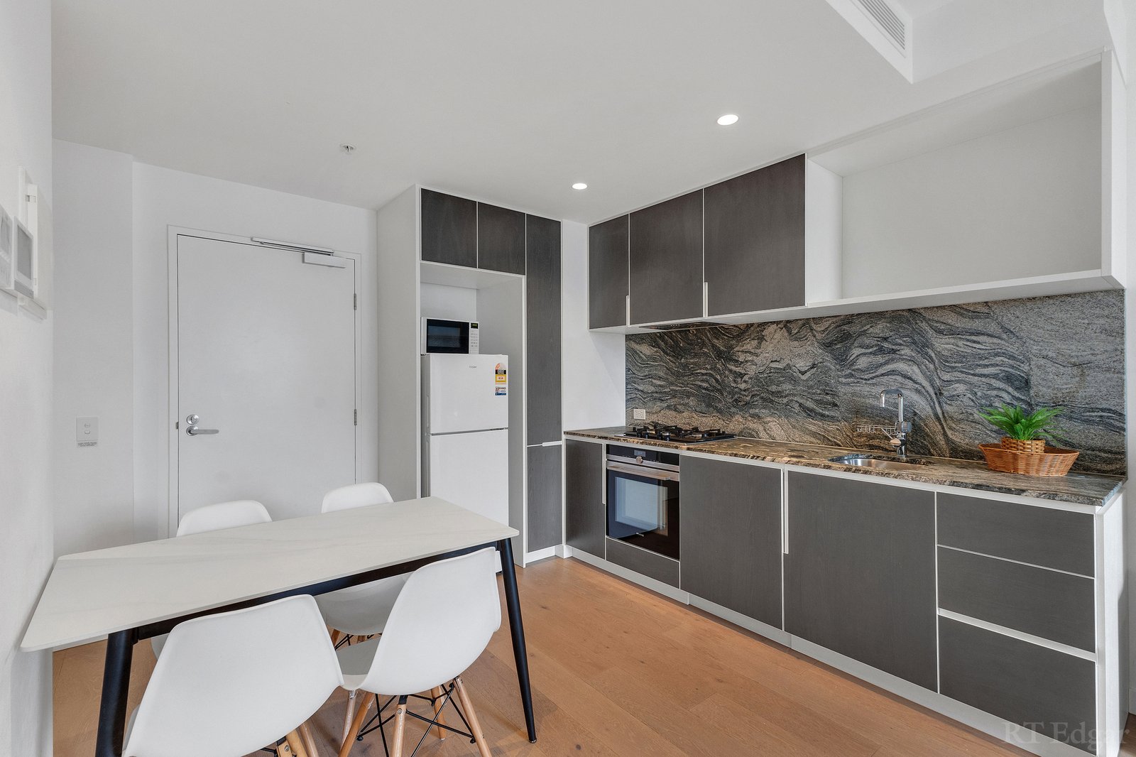 Real Estate and Property in 639 Little Lonsdale Street, Melbourne, VIC