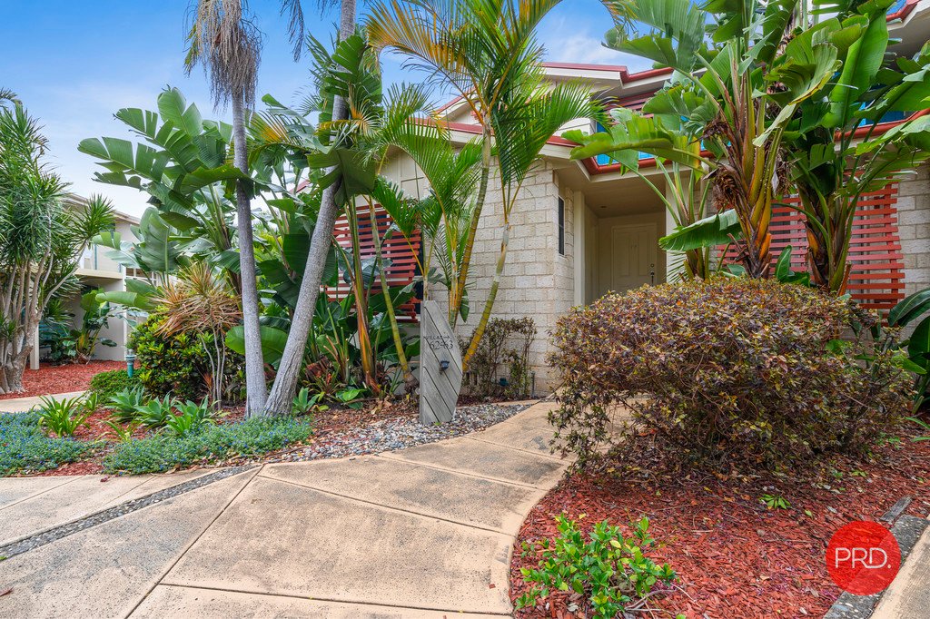 63/94 Solitary Islands Way SAPPHIRE BEACH 2