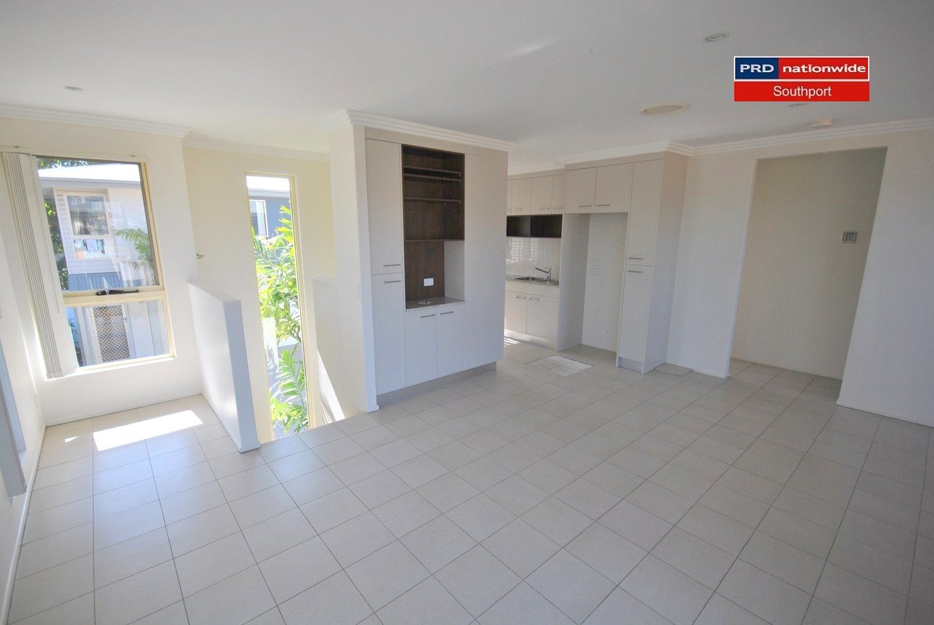 6/4-6 Locke Street SOUTHPORT 5