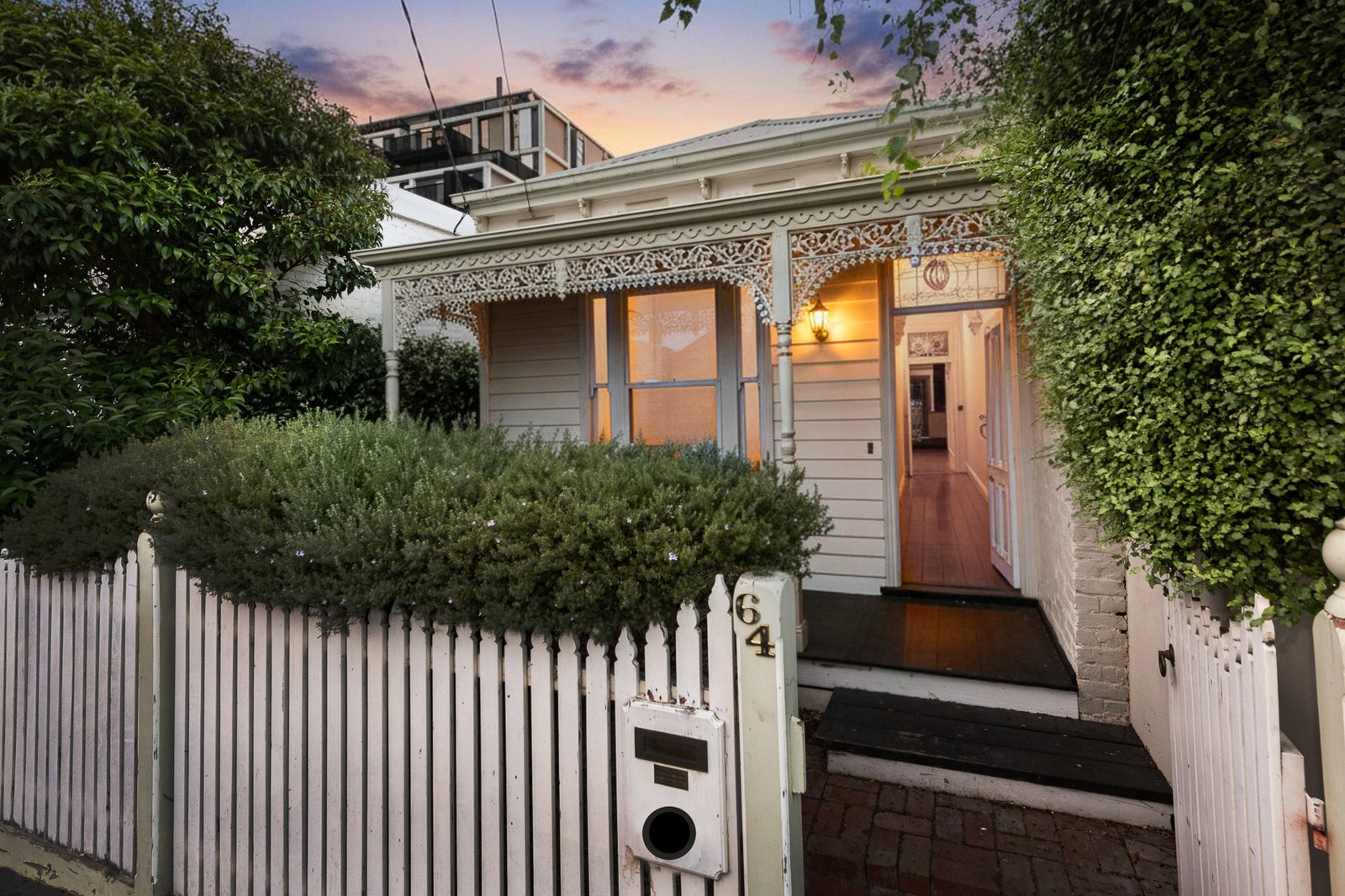 64 Aberdeen Road, Prahran, 3181