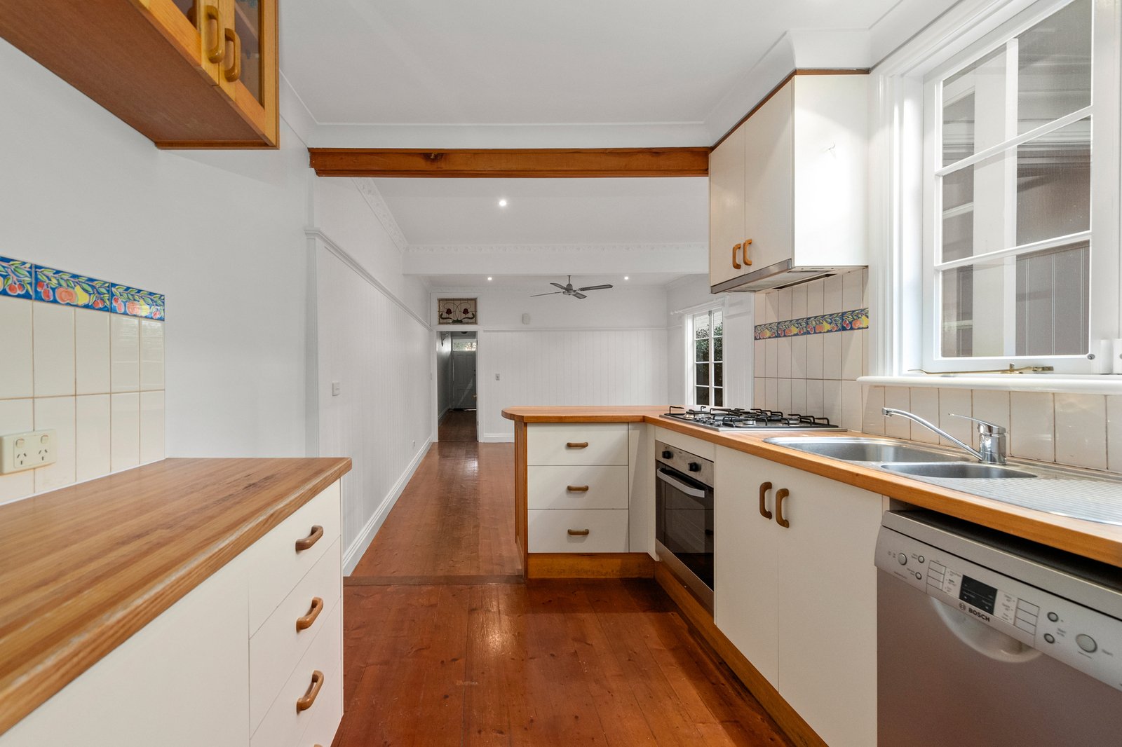 64 Aberdeen Road, Prahran, 3181