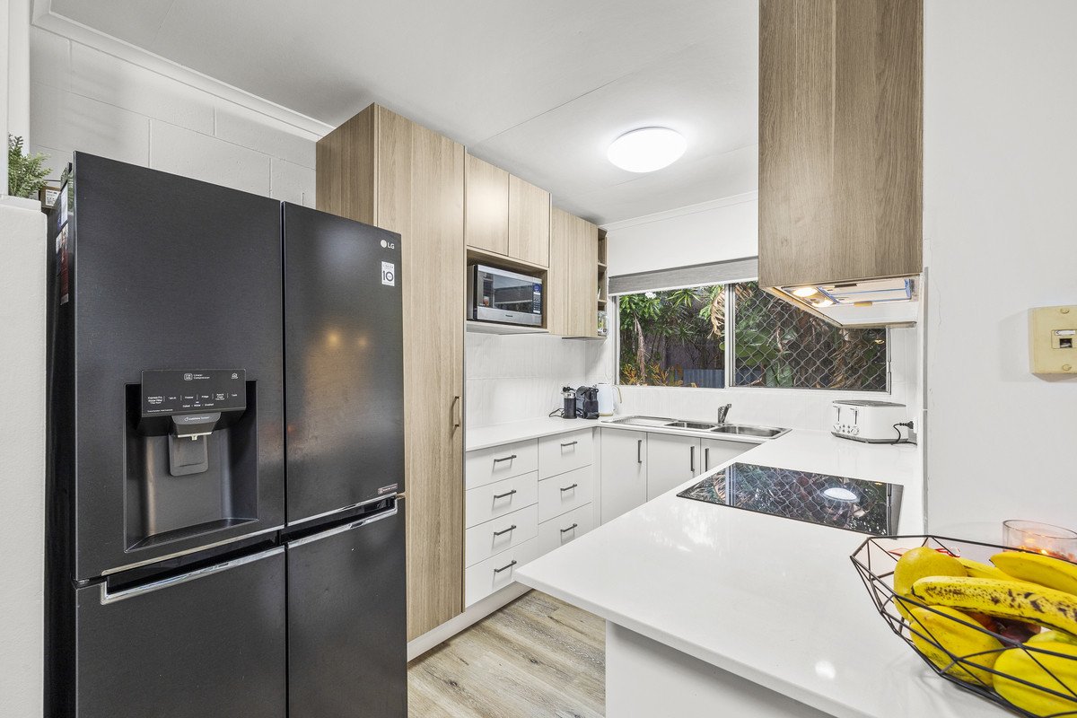 64 Albion Avenue Miami 1