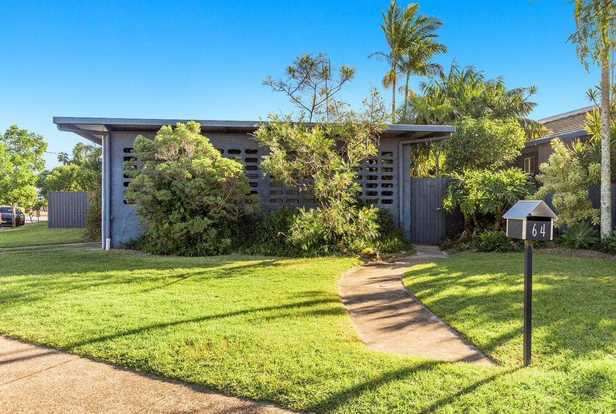 64 Albion Avenue Miami 10