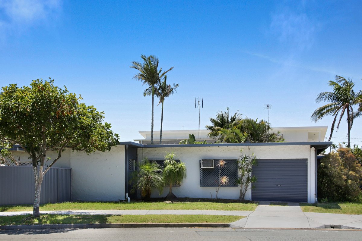 64 Albion Avenue Miami 14