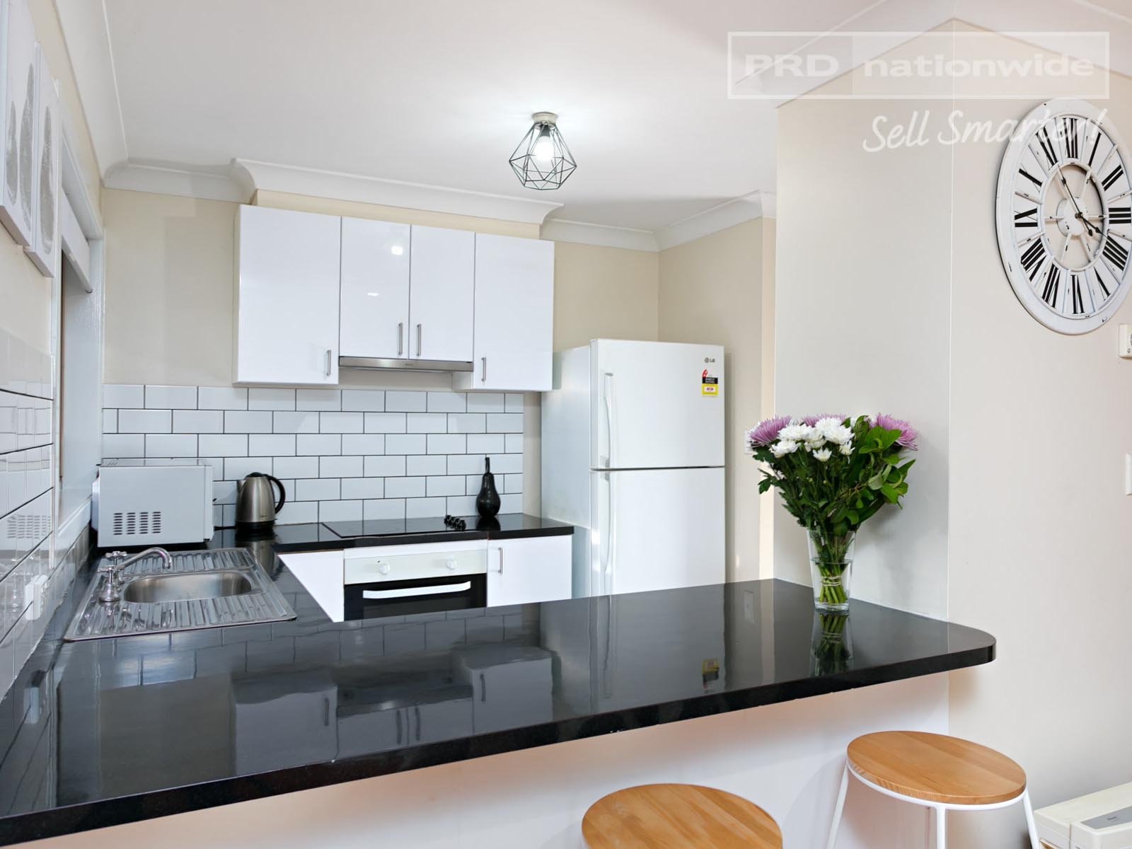 64 Balleroo Crescent GLENFIELD PARK 4