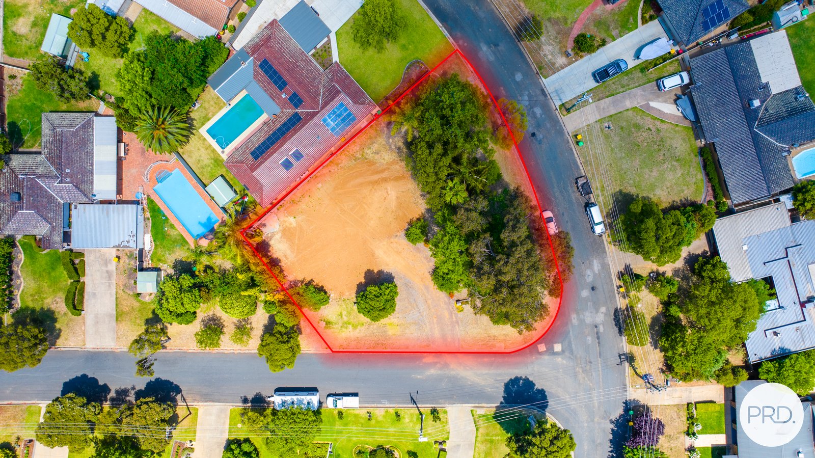 64 Balmoral Crescent LAKE ALBERT 3