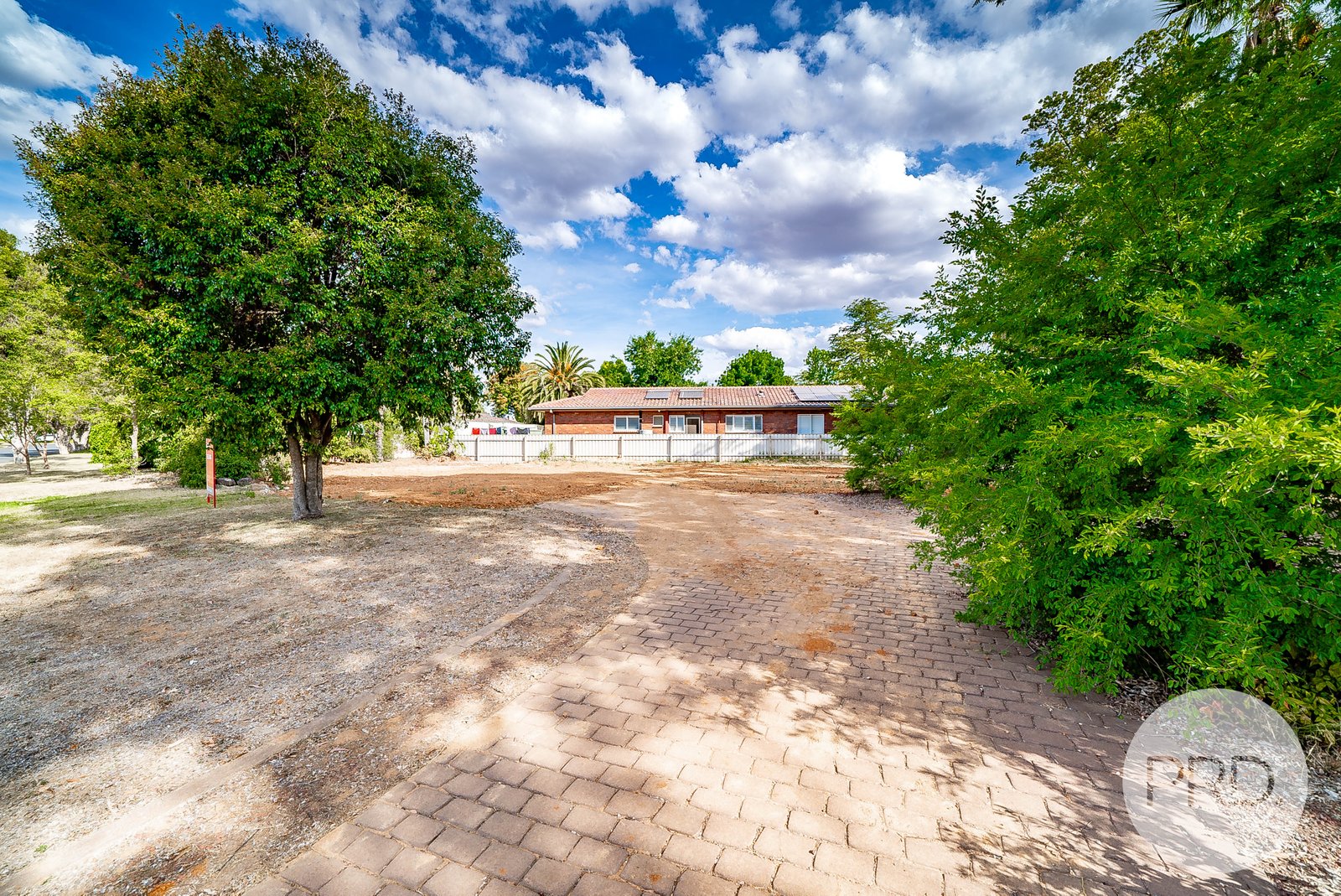 64 Balmoral Crescent LAKE ALBERT 4