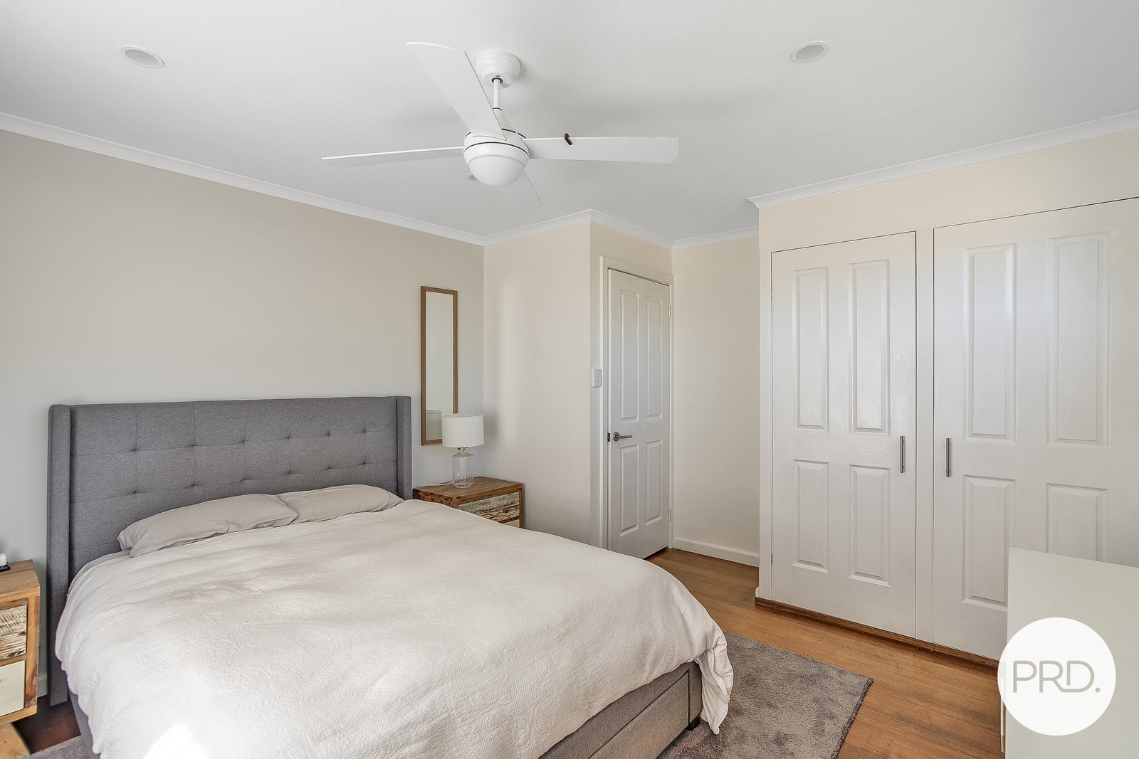 64 Bayview Road LAUDERDALE 6